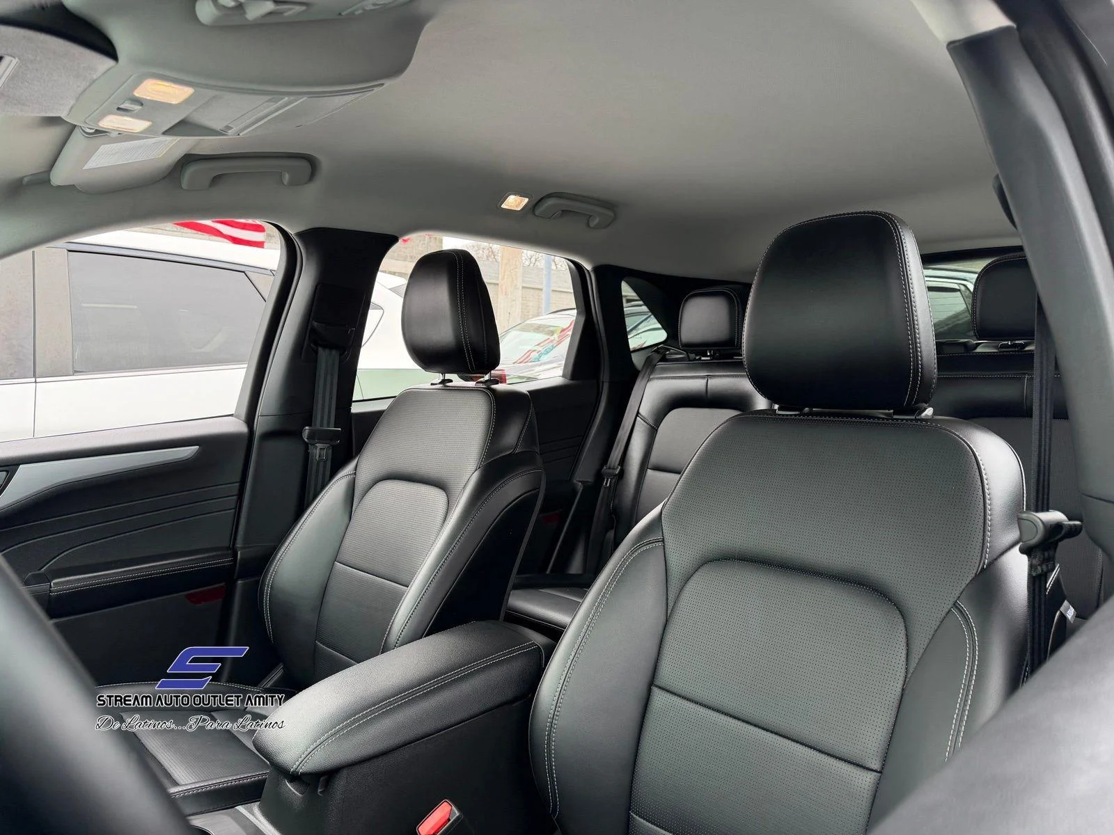 2025 Ford Escape Platinum - Photo 22