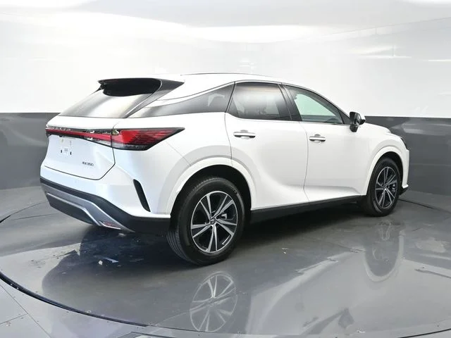 Used 2024 White Lexus 350 image 7