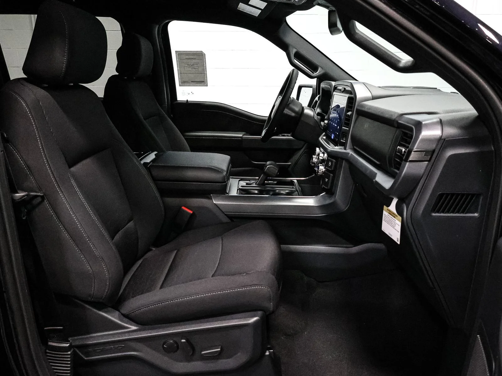 New 2026 Antimatter Blue Metallic Ford XLT image 24