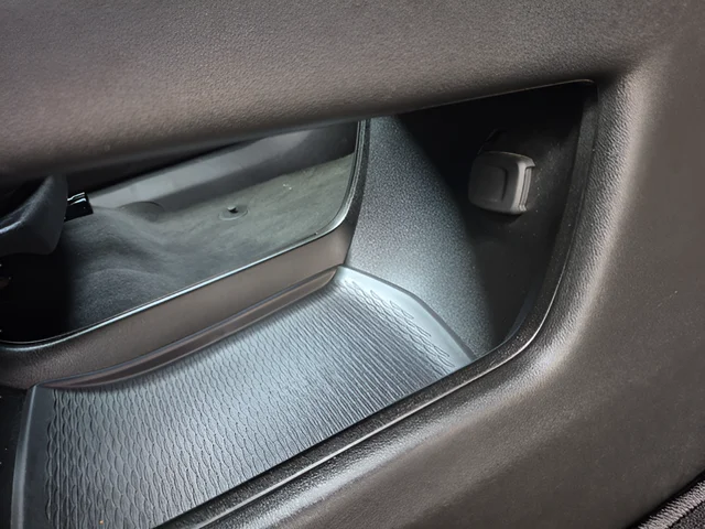 Used 2024 Silver Cadillac Sport image 27