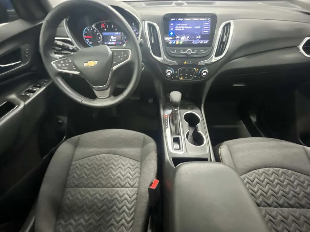 Used 2024 Lakeshore Blue Metallic Chevrolet LT image 14