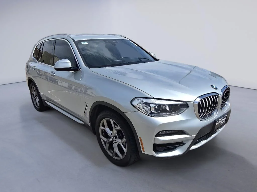Used 2021 Glacier Silver Metallic BMW xDrive30e image 8