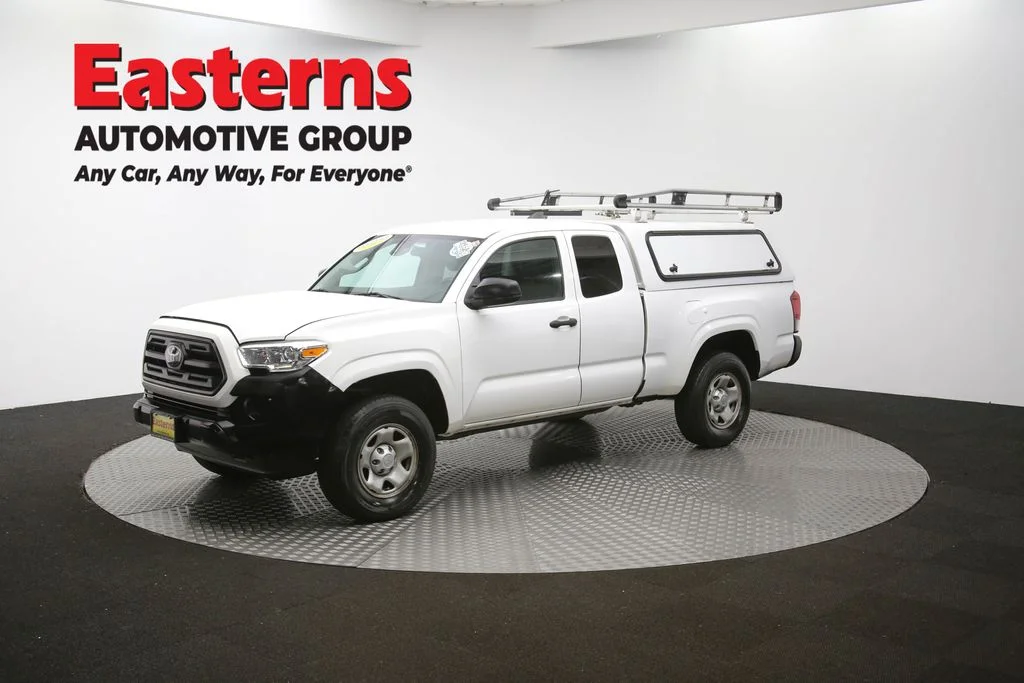 Used 2019 White Toyota SR image 52