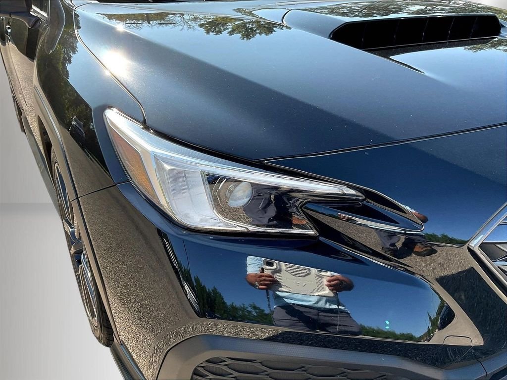 Used 2022 Crystal Black Silica Subaru Limited image 33