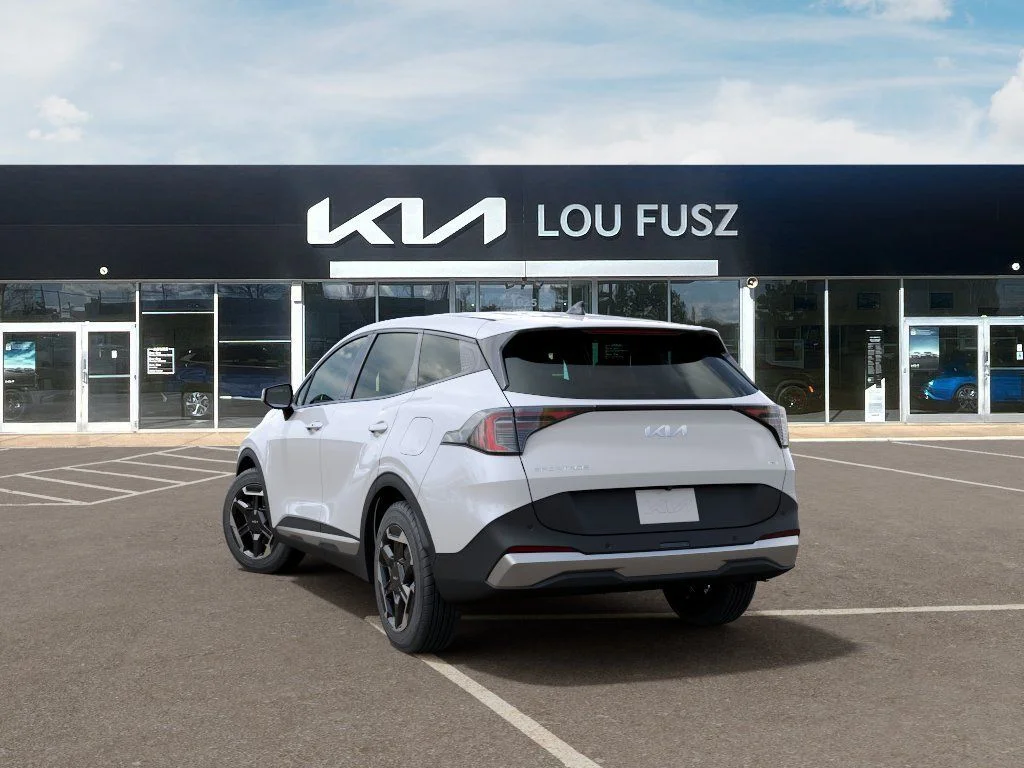 New 2026 Snow White Pearl Kia S image 4