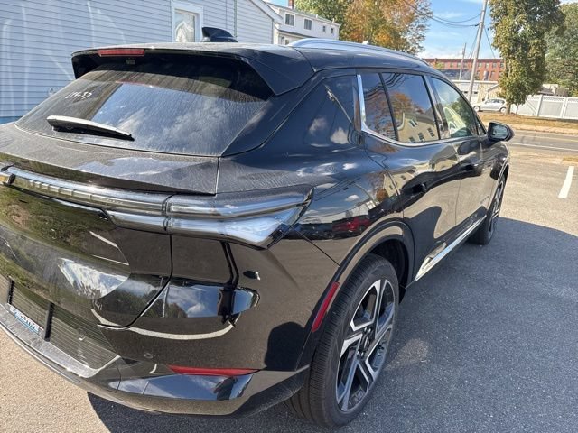2025 Chevrolet Equinox EV LT - Photo 11