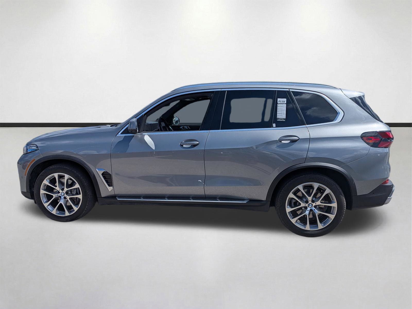Used 2024 Skyscraper Gray Metallic BMW xDrive40i image 7