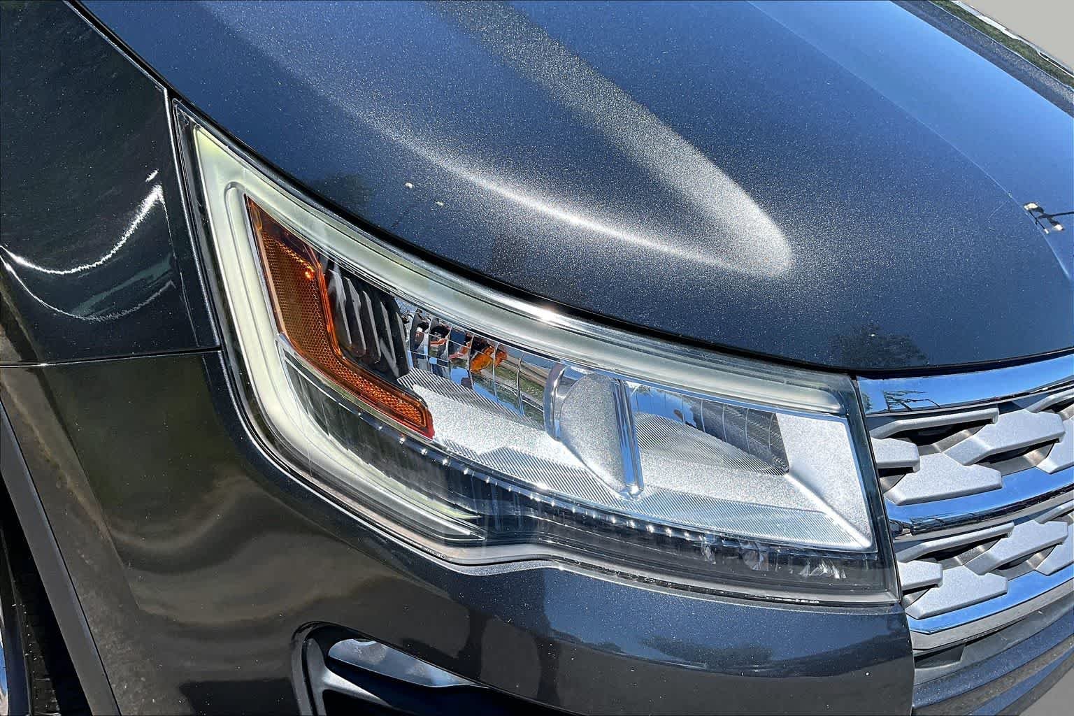 Used 2018 Gray Ford Limited image 27