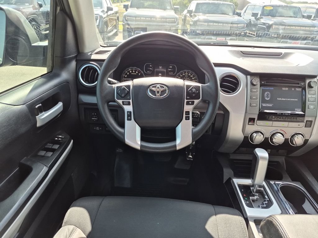 Used 2019 Gray Toyota SR5 image 32