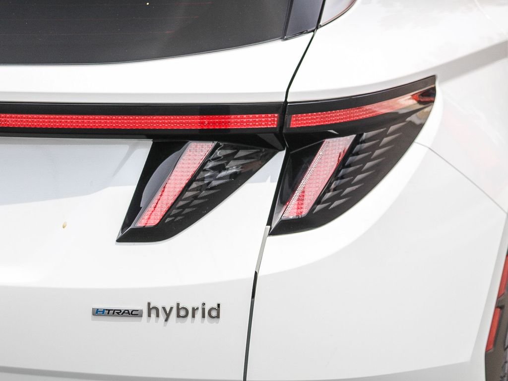Used 2024 White Hyundai Limited image 9