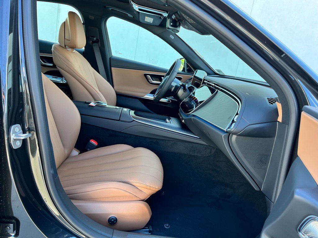 New 2027 Graphite Grey Metallic Mercedes-Benz E 350 image 22