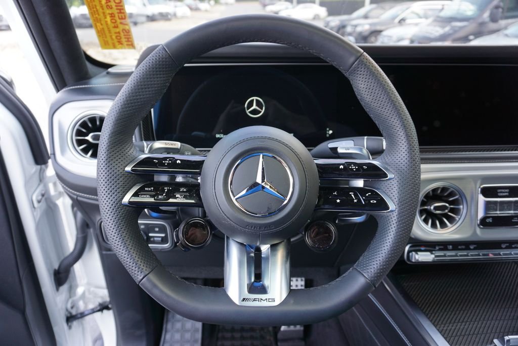 Used 2026 MANUFAKTUR Moonlight White Magno Mercedes-Benz G 63 AMG® image 16