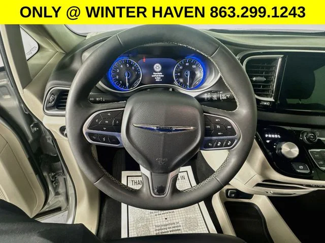 Used 2024 Silver Chrysler Touring L image 11