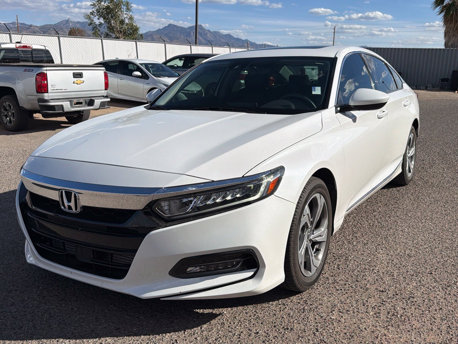 Certified Used 2020 Platinum White Pearl Honda EX image 1