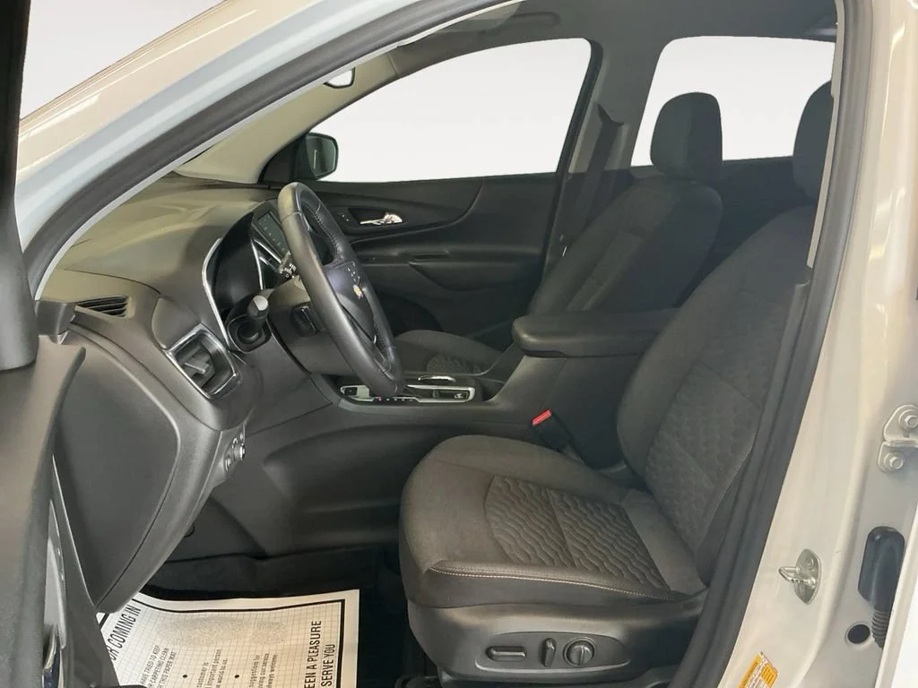 Used 2020 IRIDESCENT PEARL TRICOAT Chevrolet LT image 11
