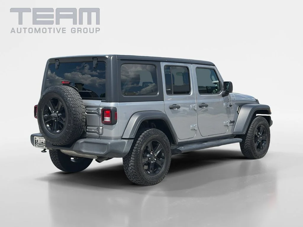Used 2019 Silver Jeep Unlimited Sport Altitude image 7