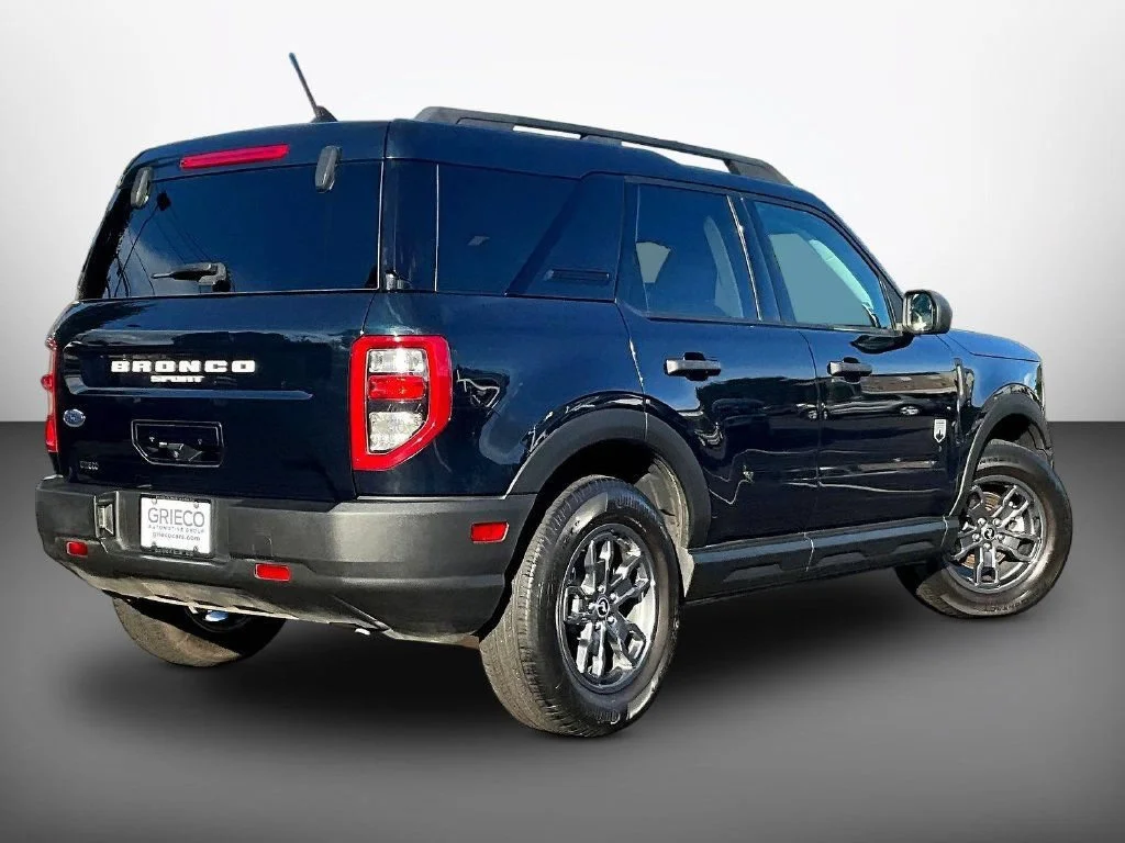 Used 2022 Blue Metallic Ford Big Bend image 7