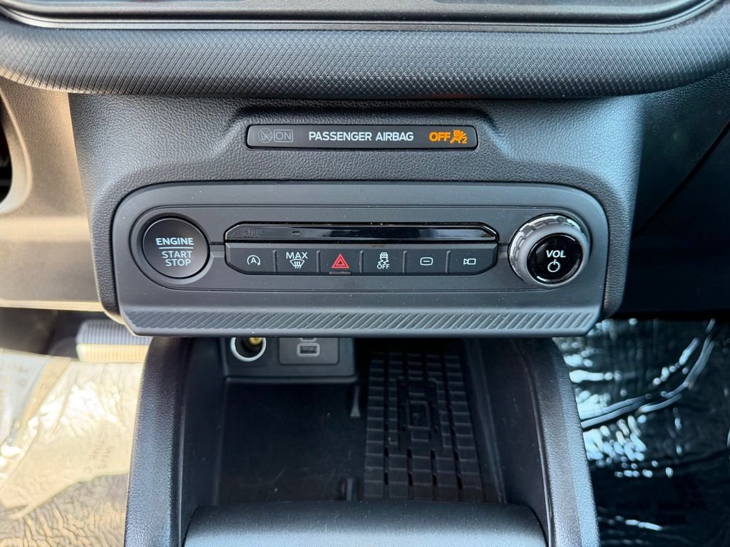 Used 2025 Carbonized Gray Metallic Ford Big Bend image 23