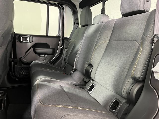 New 2026 Granite Crystal Metallic Clear-Coat Exterior Paint Jeep Sport S image 8