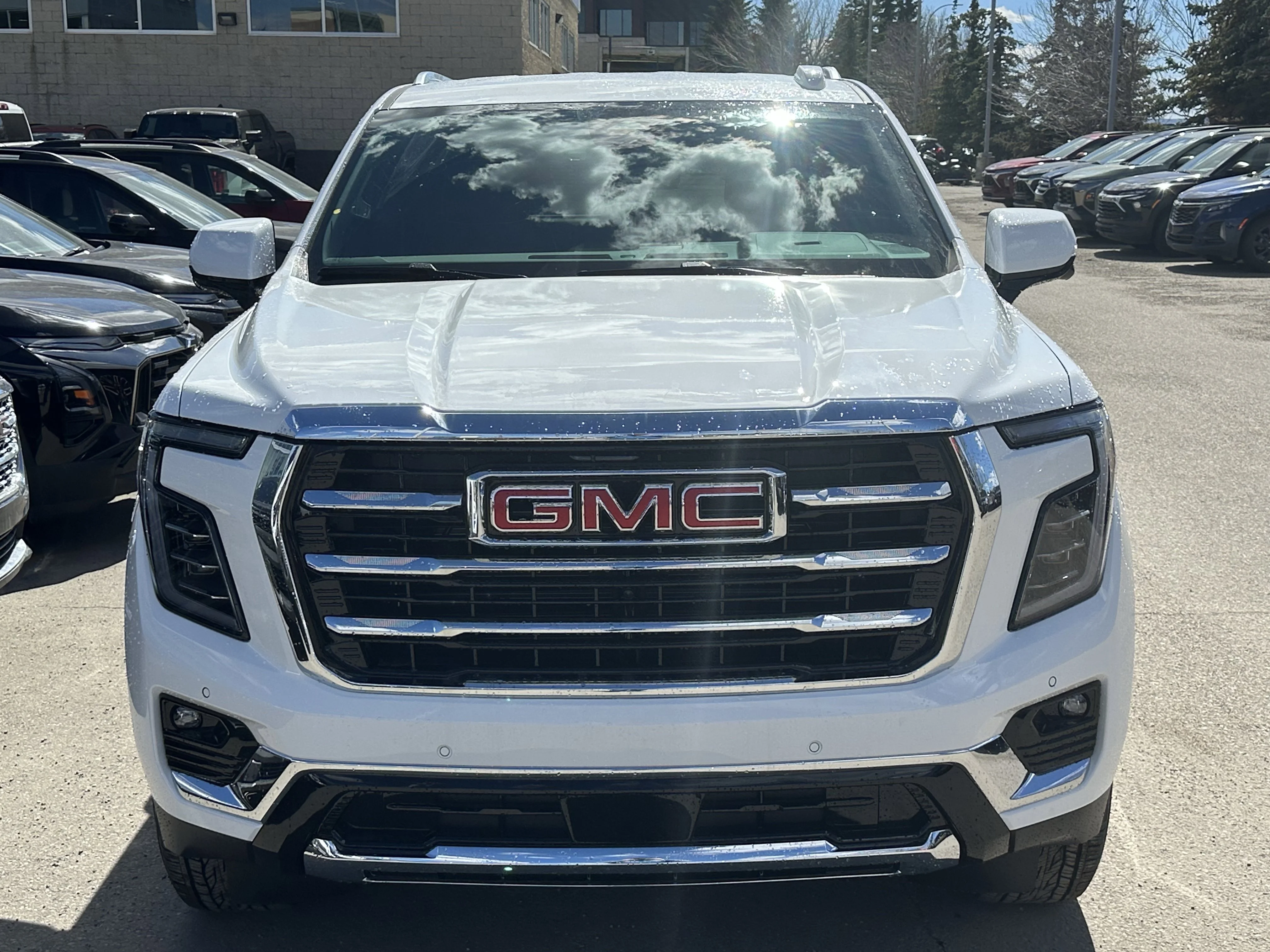 New 2026 Summit White GMC Elevation image 2