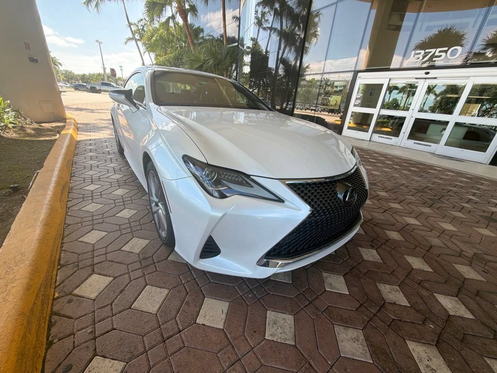 Used 2021  Lexus RC 300 image 5