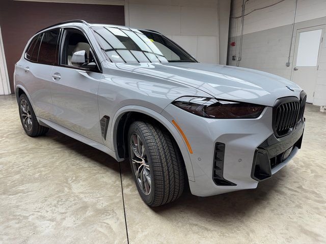 Used 2026 Gray BMW xDrive40i image 7