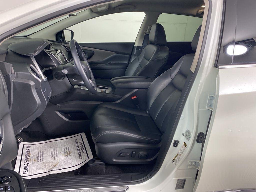 Used 2024 Pearl White Nissan SV image 9