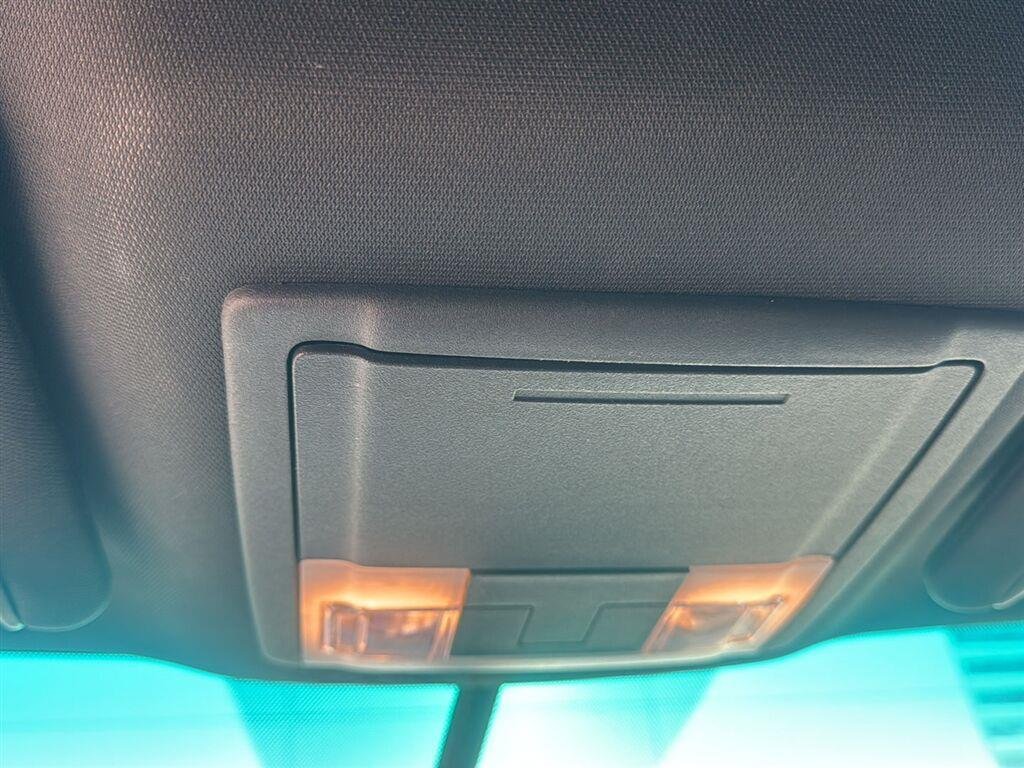 Used 2015 Magnetic Metallic Ford XLT image 16