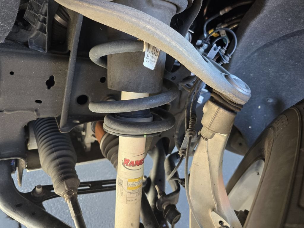 Used 2021 Summit White GMC AT4 image 32