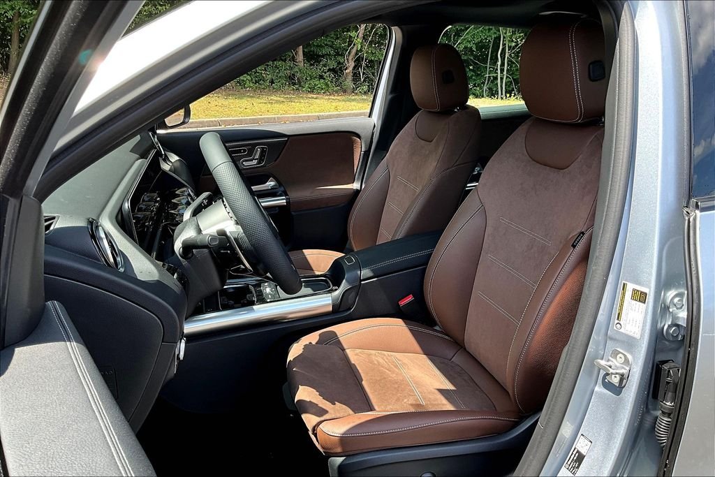 2026 Mercedes-Benz GLA AMG GLA 35 - Photo 9