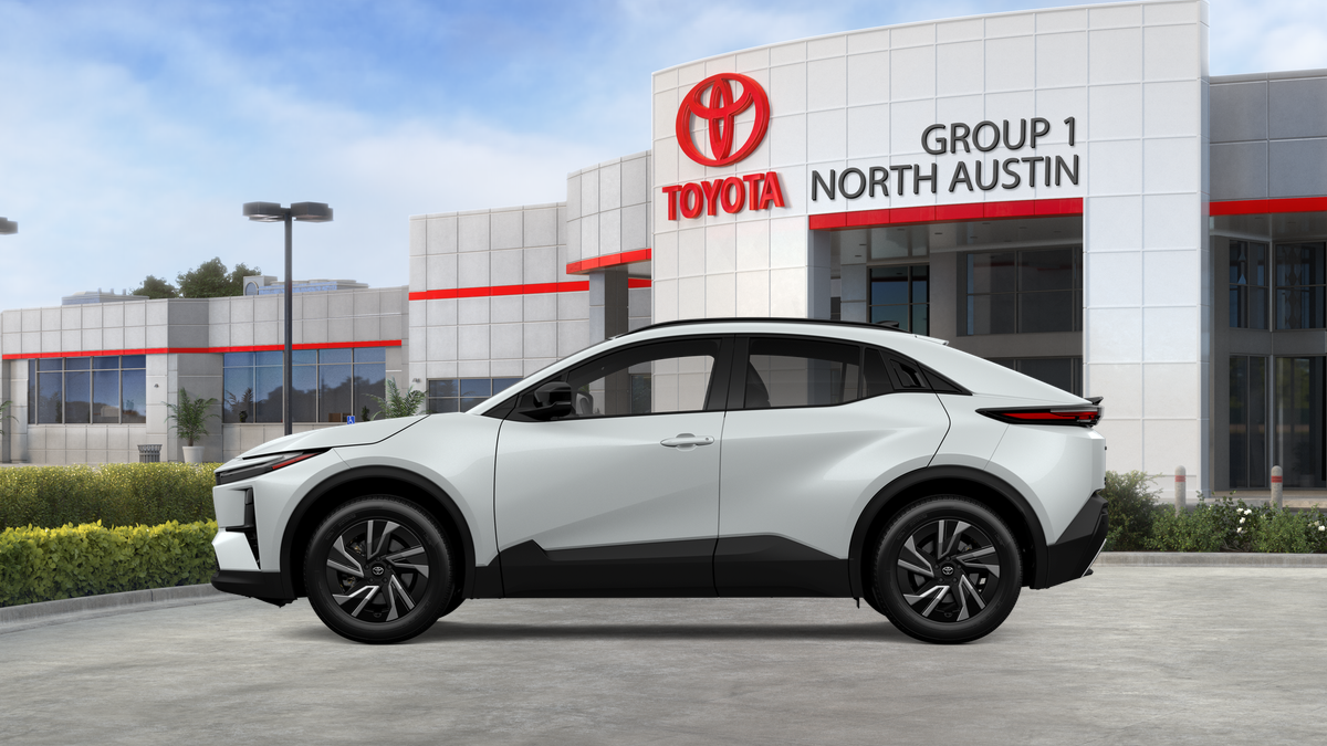 New 2026 Wind Chill Pearl Toyota SE image 4