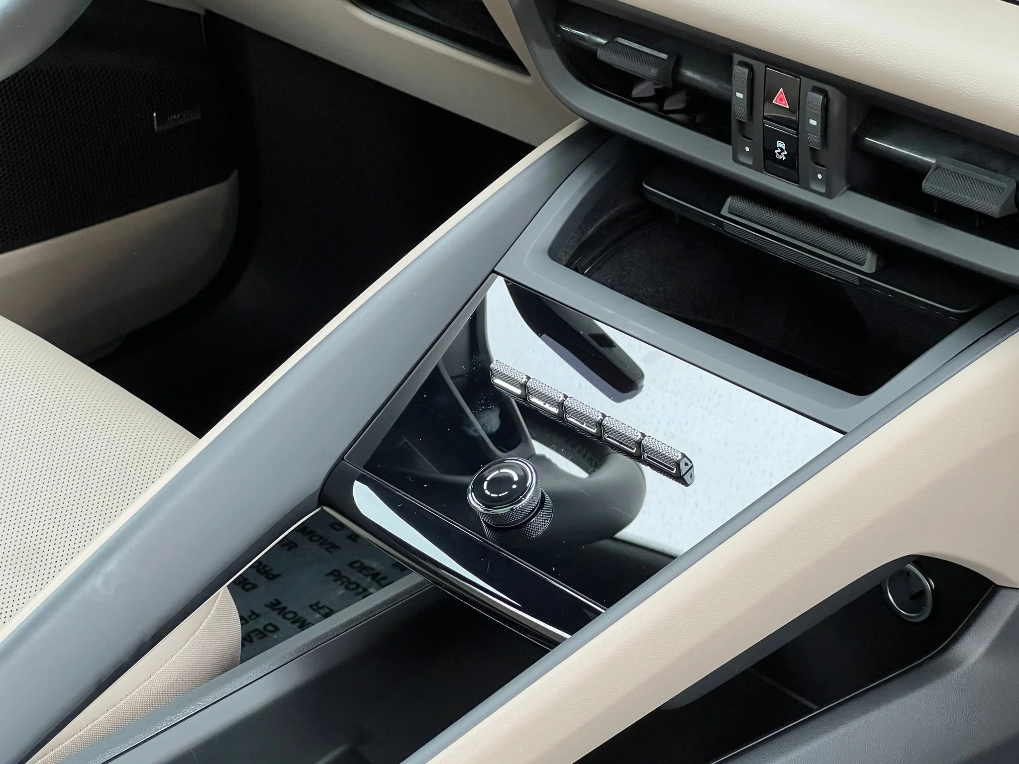 Used 2025 White Porsche 4 image 42