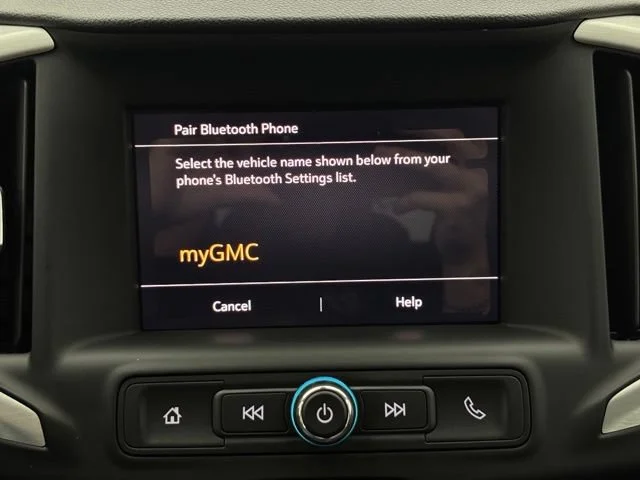 Used 2024 Downpour Metallic GMC SLE image 20