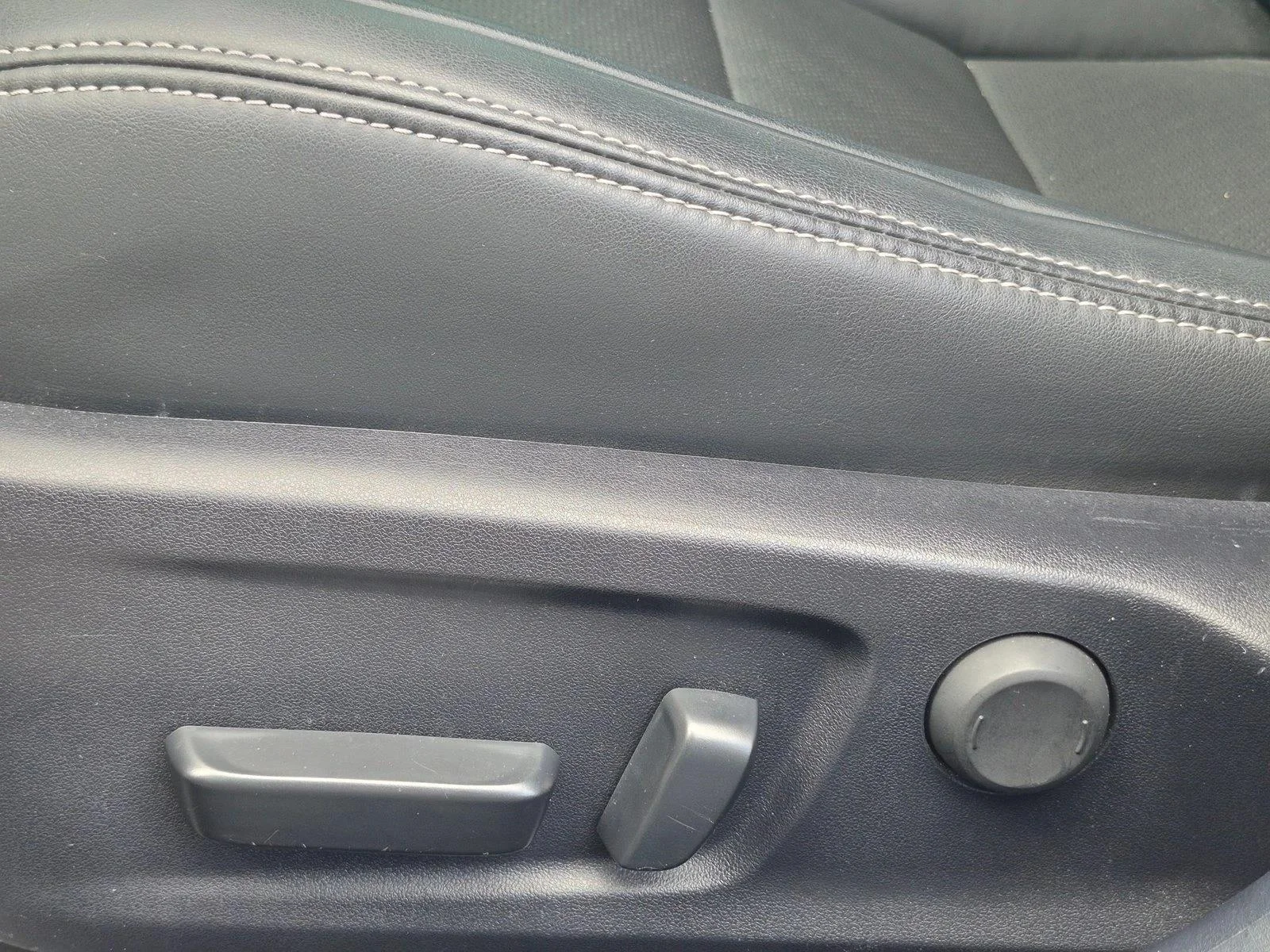 Certified Used 2023 Eminent White Pearl Lexus IS 300 image 4