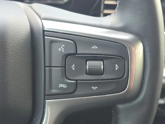Used 2025 Gray Chevrolet LT image 36