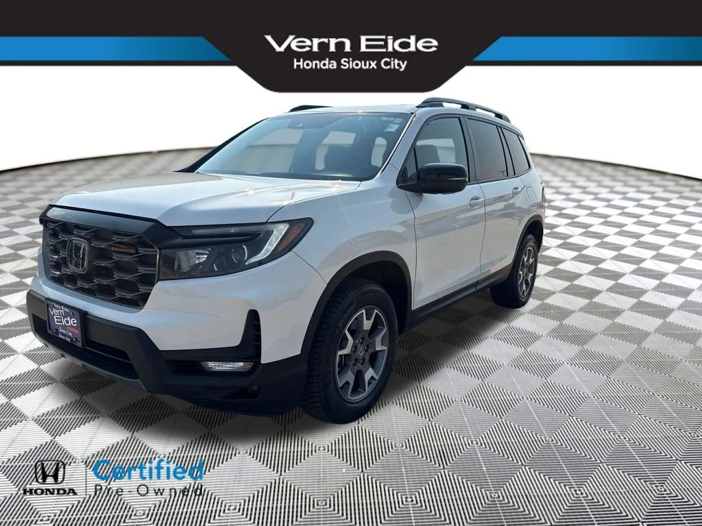 Certified Used 2022 Platinum White Pearl Honda AWD TRAILSPORT image 1