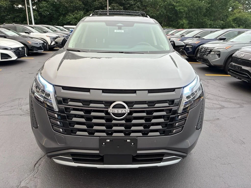 New 2026 Gun Metallic Nissan SL image 2