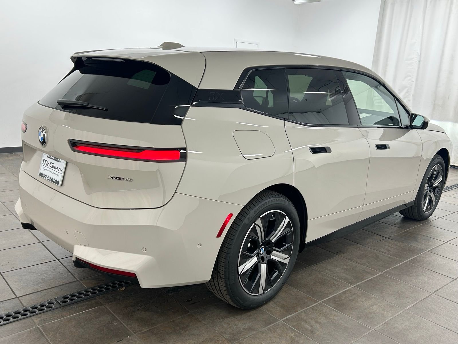New 2026 Dune Grey Metallic BMW xDrive45 image 5