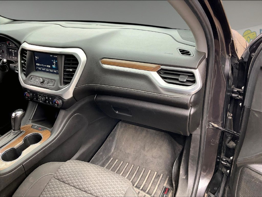 Used 2019 Iridium Metallic GMC SLE-1 image 12