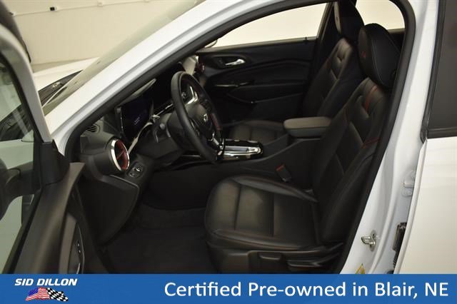 Used 2025 Summit White Chevrolet 2RS image 6
