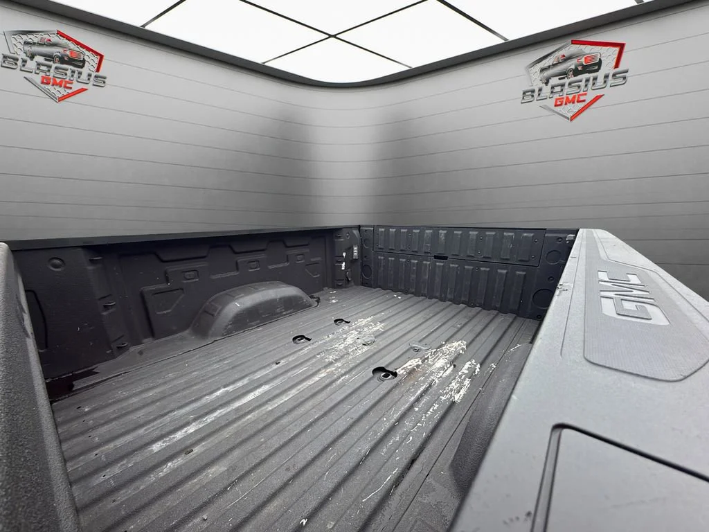 Used 2023 Onyx Black GMC Denali image 14