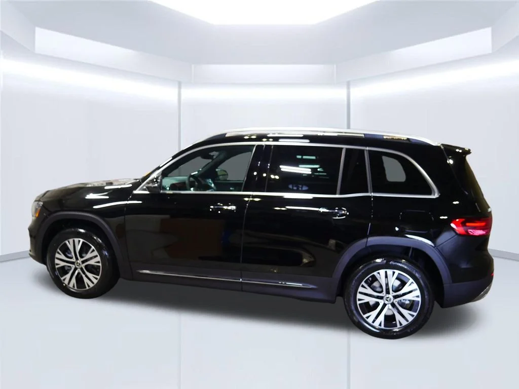 New 2026 Night Black Mercedes-Benz GLB 250 image 37