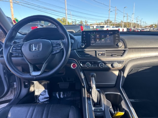 Used 2022 Silver Honda EX-L image 15