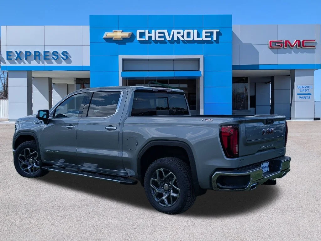 2026 GMC Sierra 1500 SLT - Photo 5