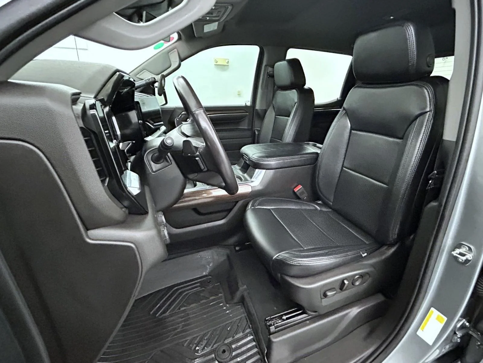 Used 2023 Gray Chevrolet RST image 10