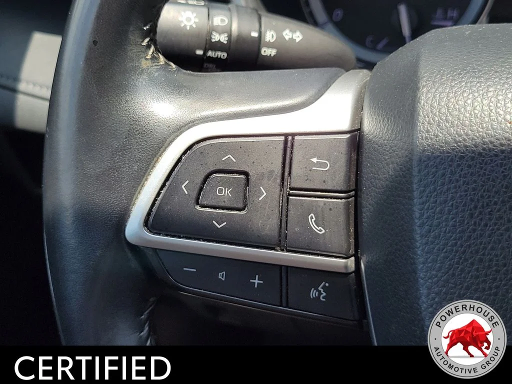 Used 2022 Gray Toyota XLE image 31