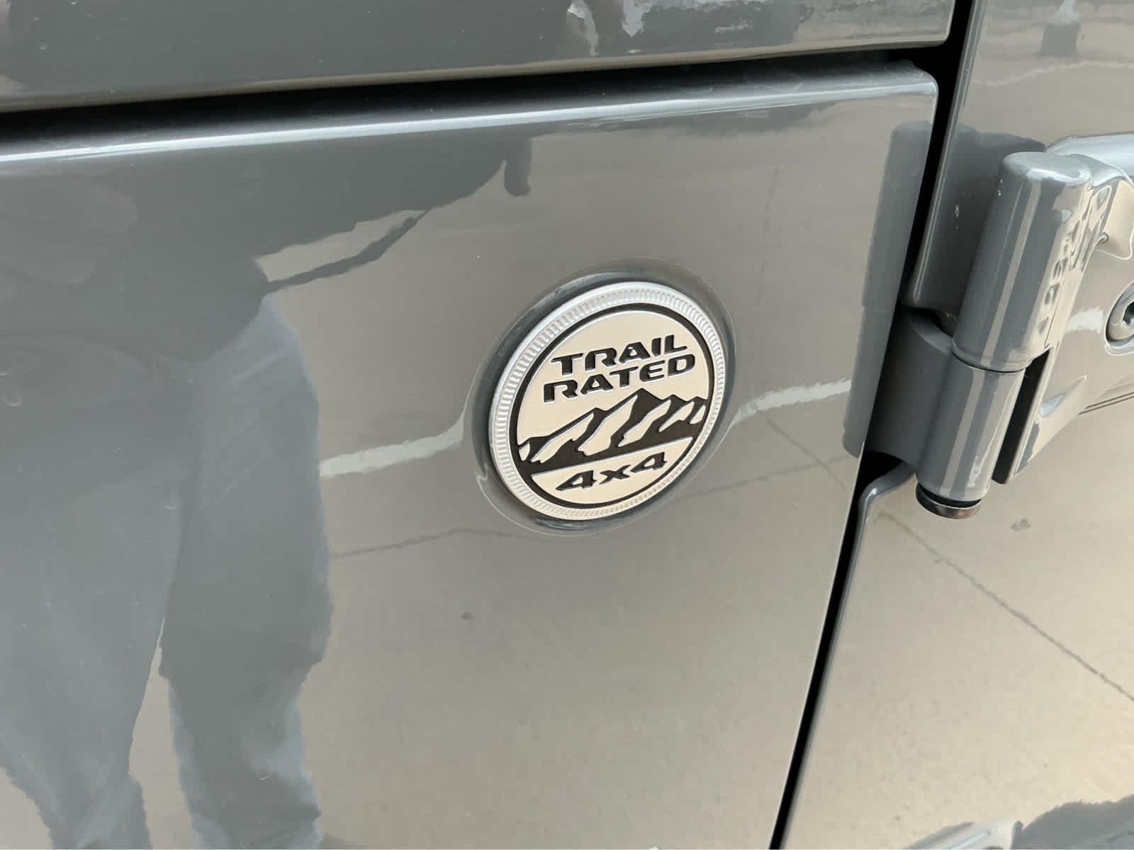 Used 2022 Sting-Gray Clearcoat Jeep Unlimited Sahara image 11