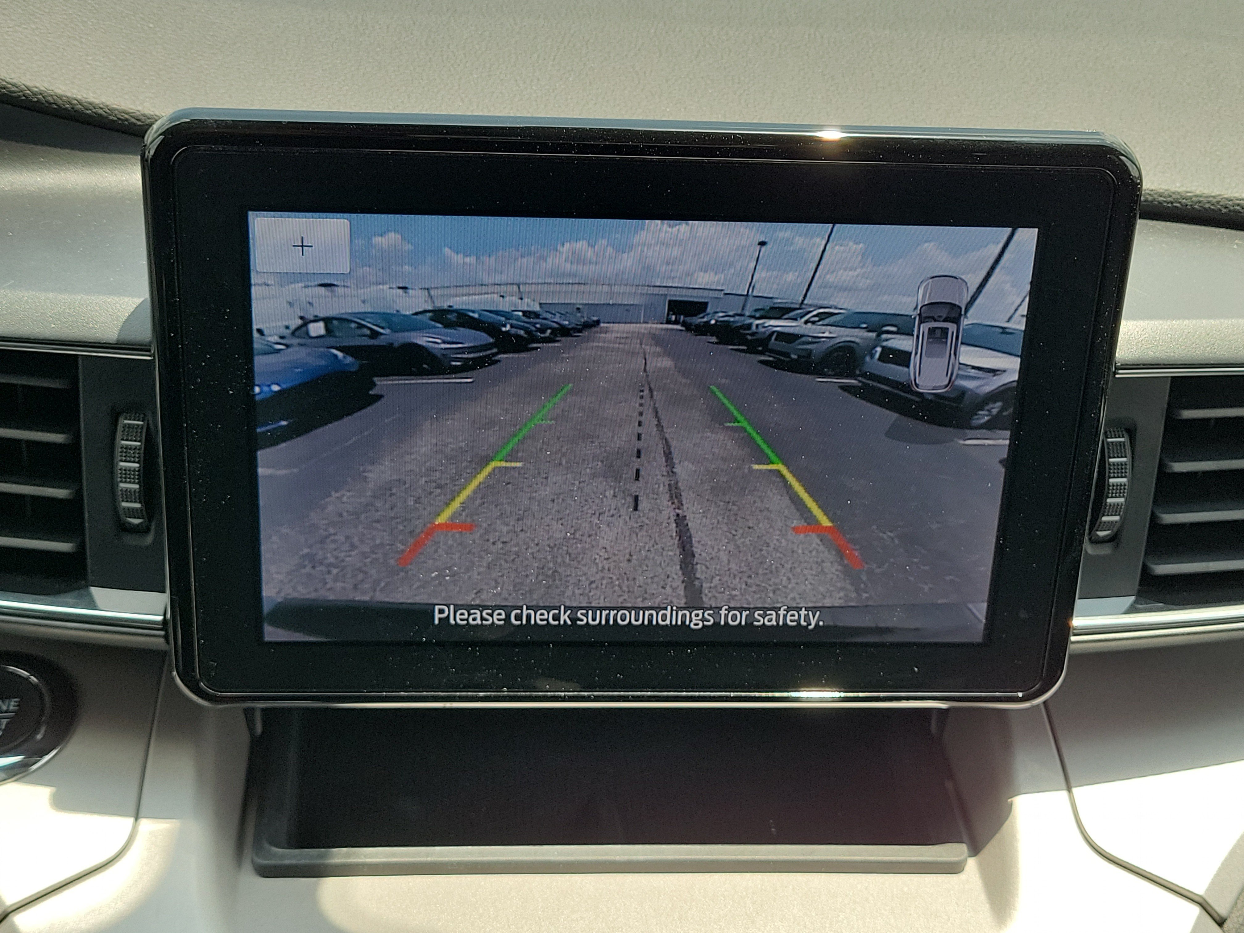 Used 2024 Gray Metallic Ford XLT image 26