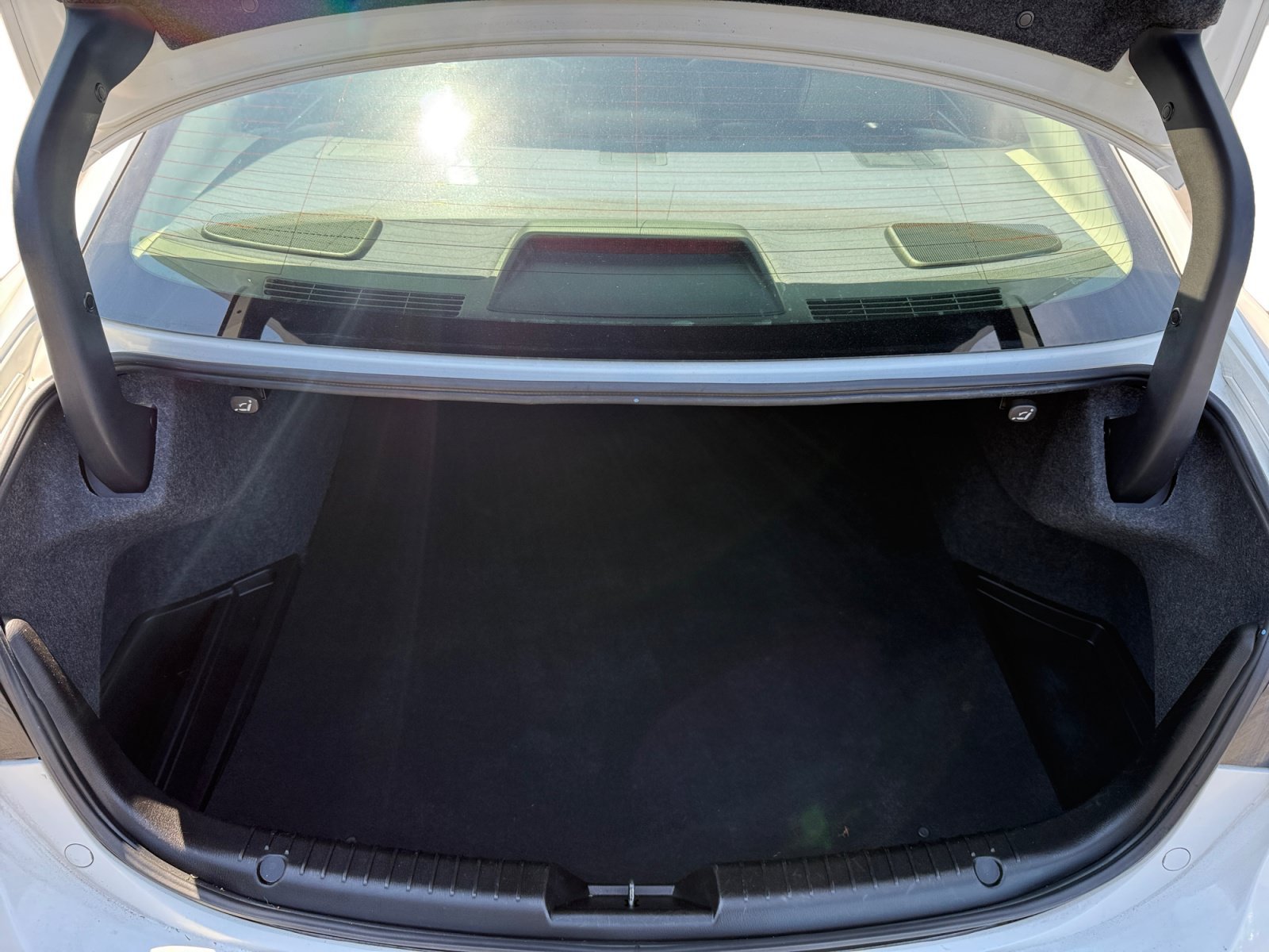 Used 2020 Snowflake White Pearl Mazda Grand Touring Reserve image 17