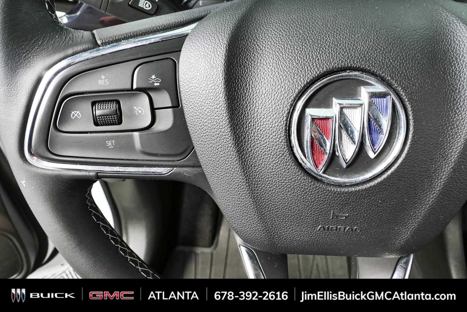 Used 2023 Summit White Buick Preferred image 9
